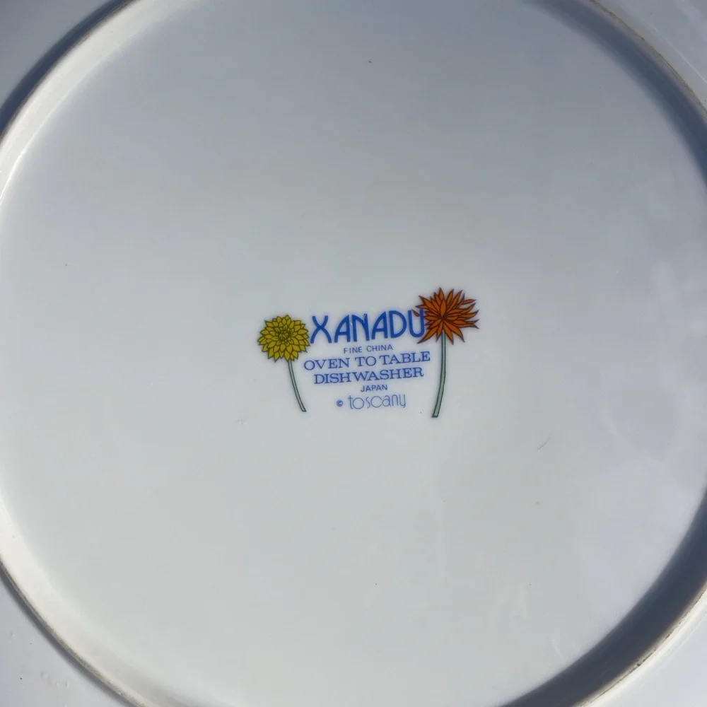 Xanadu Tuscany chrysanthemum floral MCM round 12” serving platter.